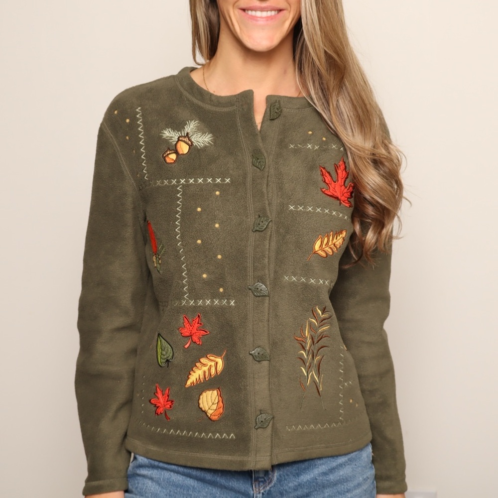 🍁 Vintage Green Cardigan with Autumn Embroidery